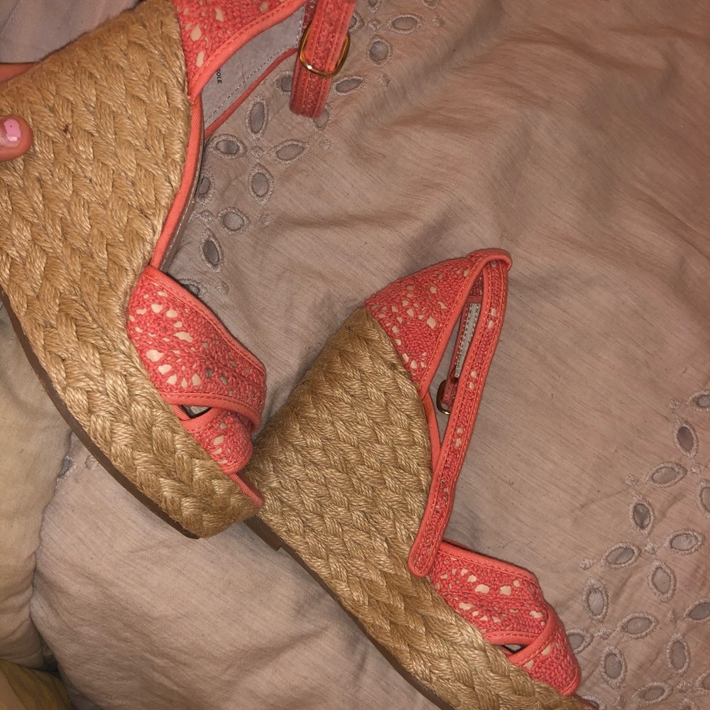 Steve Madden Size 6 wedges